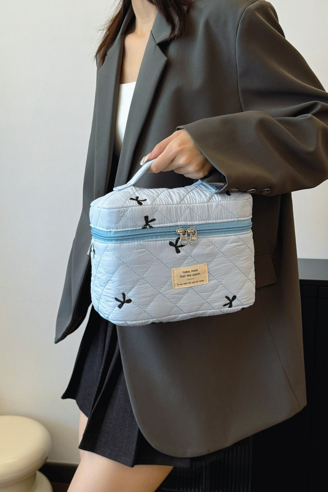 Large Bow Embroidered Quilted Storage Bag with Zip