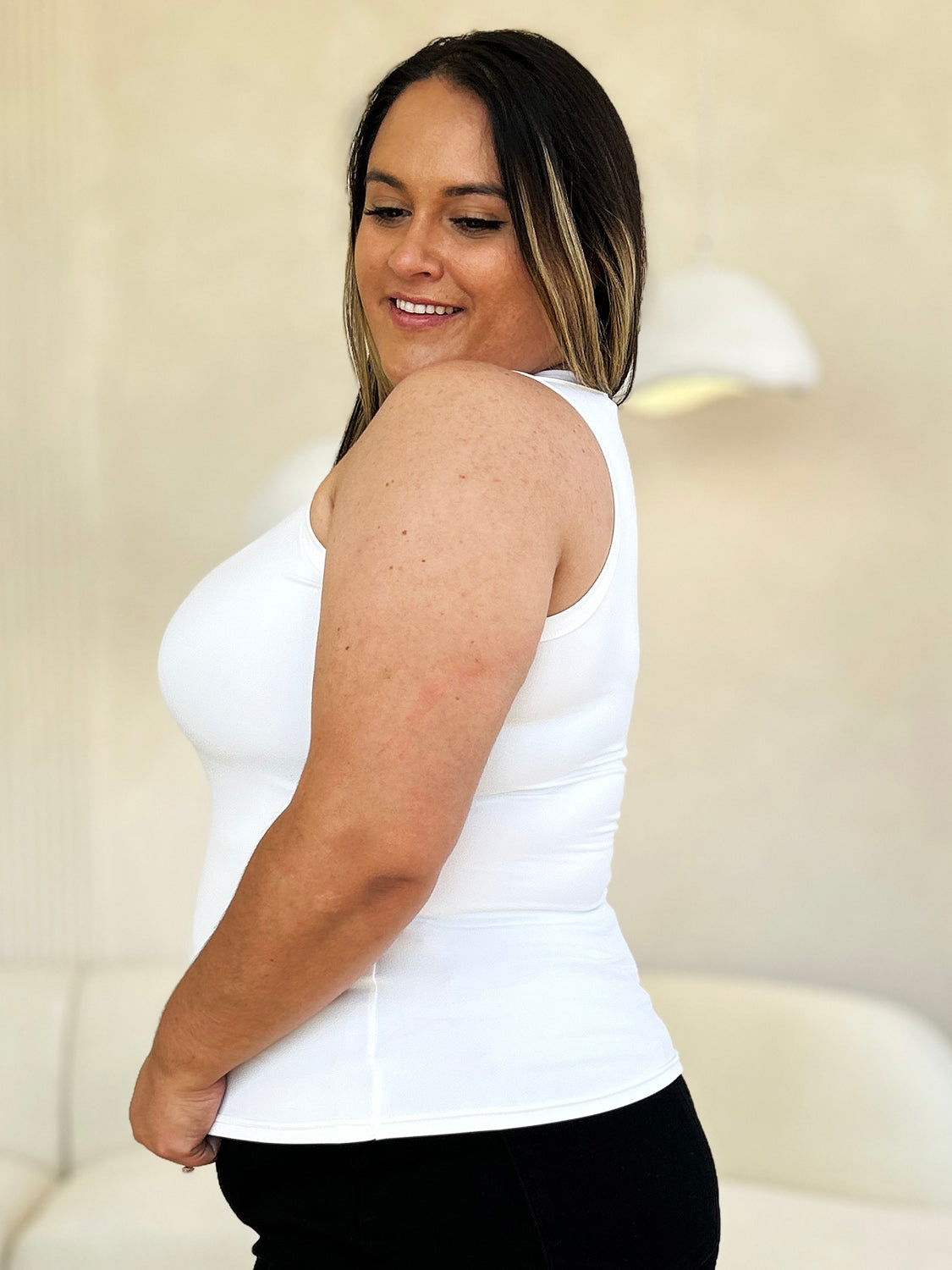 Basic Round Neck Slim Tank